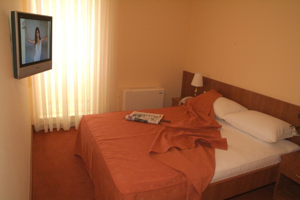 Hotel Kaktus Citluk Bilik gambar